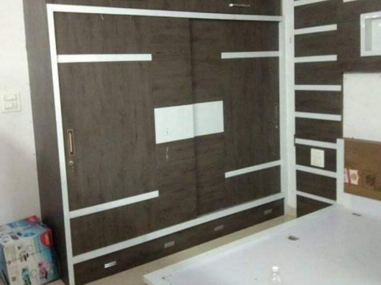 Read more about the article wardrobe with sliding door