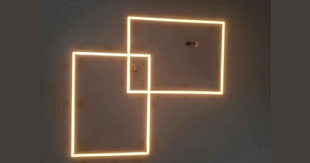 profile light in ceiling