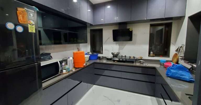 Read more about the article 5 modern grey kitchen cabinets